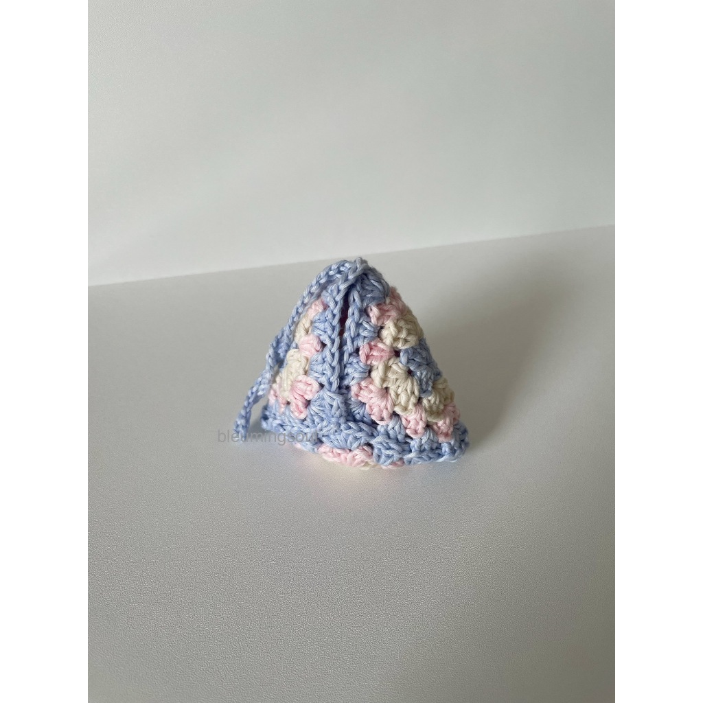 BLEUMINGSOUL - Onigiri Pouch (Blueberry) / Crochet Pouch / Dompet Koin / Bag Charm / Gantungan Tas