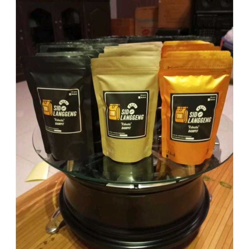 

Kopi Robusta Dampit Sido Langgeng Malang no.3 (Hitam) @ 200gr : 1kg (x5), 2kg (x10), 3kg (x15), 4kg (x20), 5kg (x25)