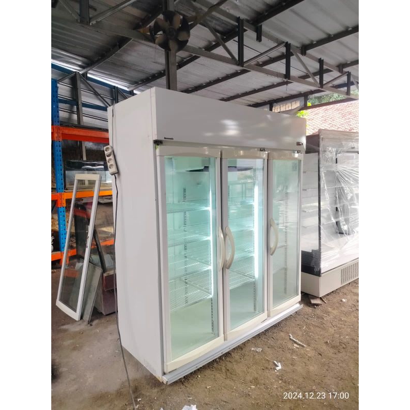 SHOWCASE 3 PINTU PANASONIC