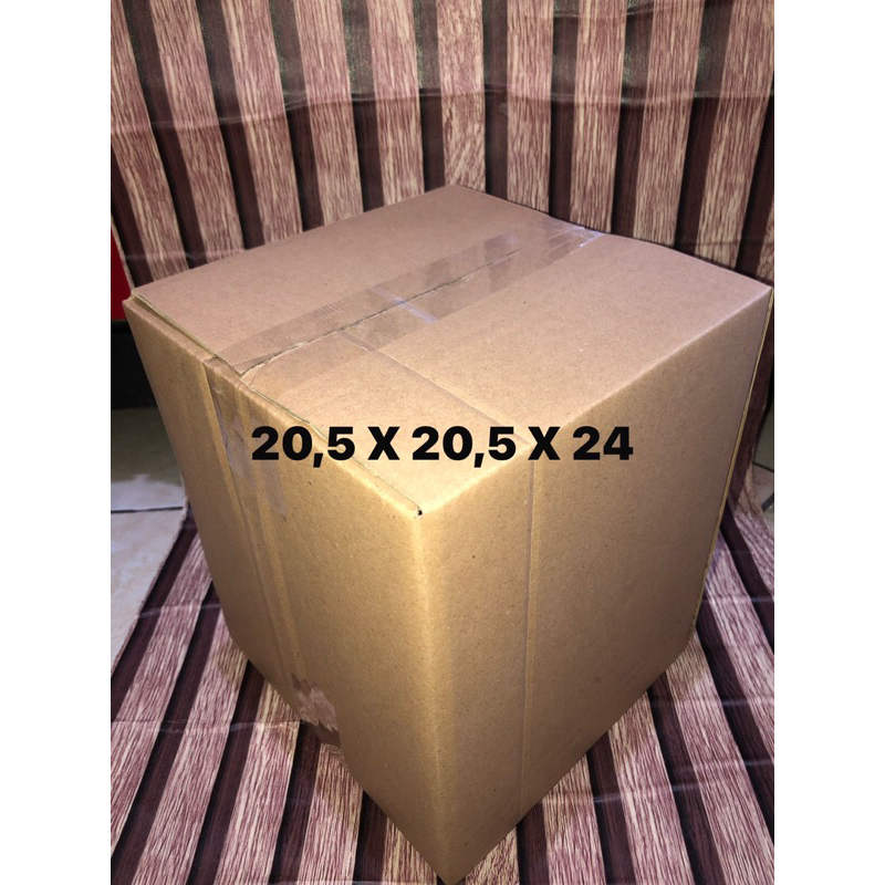 

kardus Packing Polos ukuran 20’5x20’5x24 cm