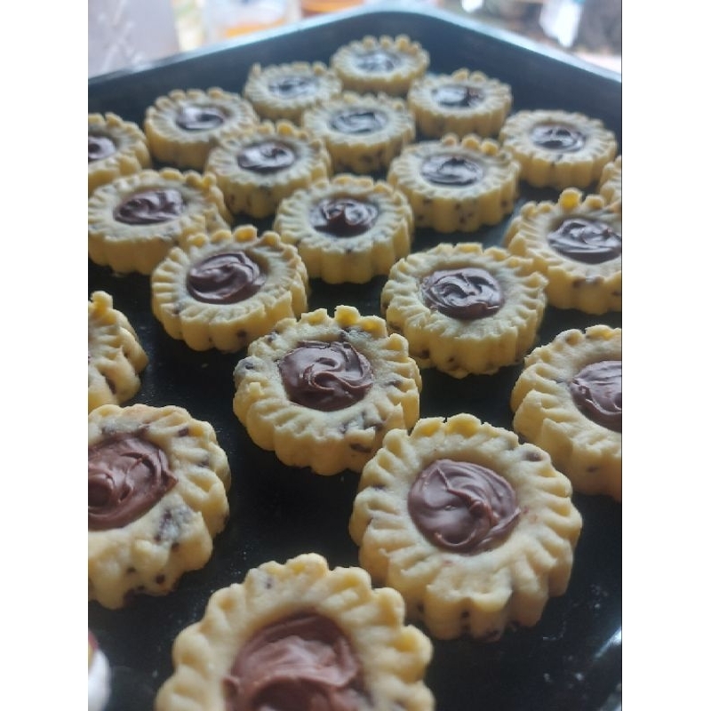 

nutella butter cookies kemasan tabung 800 ml