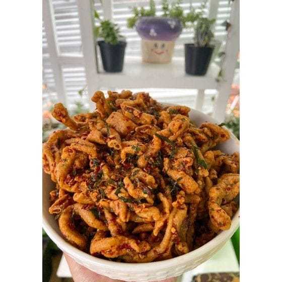 

500 GRAM USUS AYAM KRISPI | KRIPIK USUS PEDAS DAUN JERUK | KERIPIK USUS AYAM RENYAH | KRIPSUS PEDAS