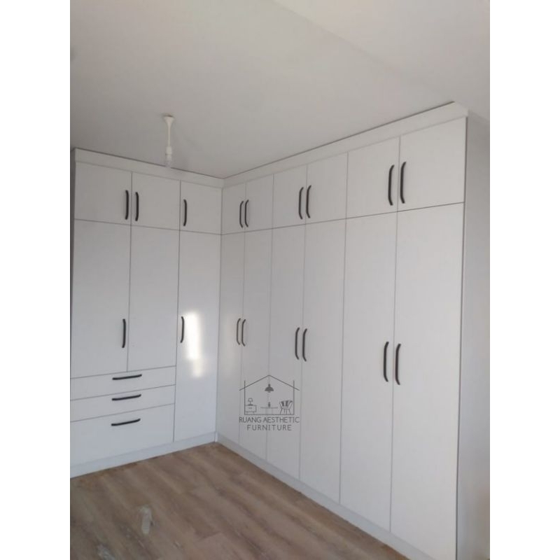Lemari pakaian modern / Lemari pakaian minimalis / Lemari pakaian custom