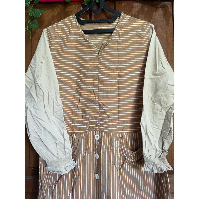 preloved Gamis wanit warna cream