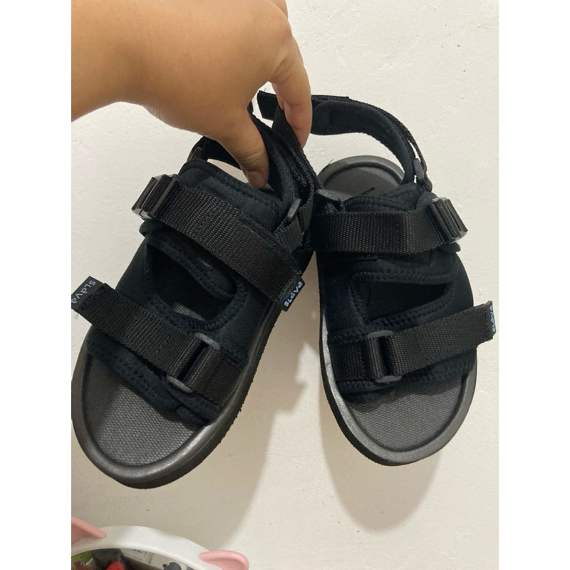 Sandal gunung anak Preloved