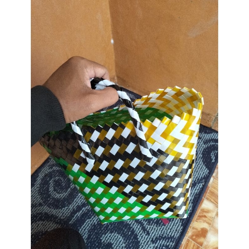 

TAS HAMPERS MURAH Bahan Tali Plastik d20cm