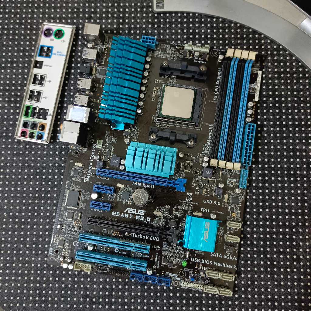 Paket CPU AMD FX 6300 dan Motherboard Gaming Socket Am3+