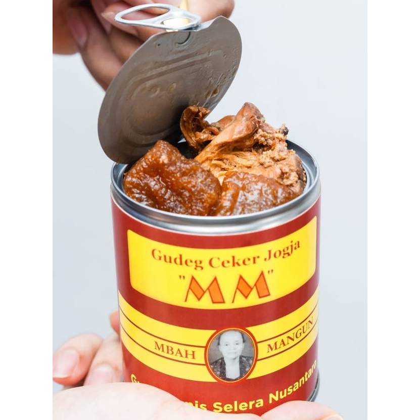 

Gudeg kaleng isi Gudeg Krecek Ceker Telur Suwir siram Areh