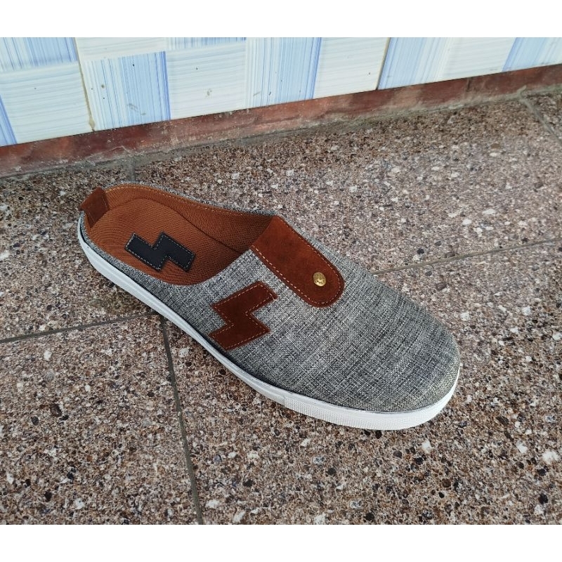sandal pria slip on mules kain model terbaru