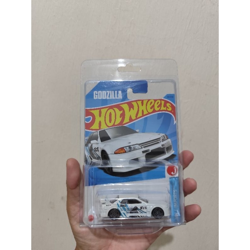 Hotwheels Godzilla R32 Japan Card
