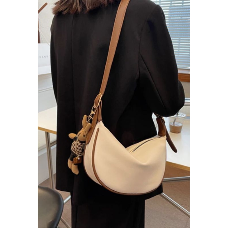 TAS BAHU /SELEMPANG WANITA KOREA SIMPEL