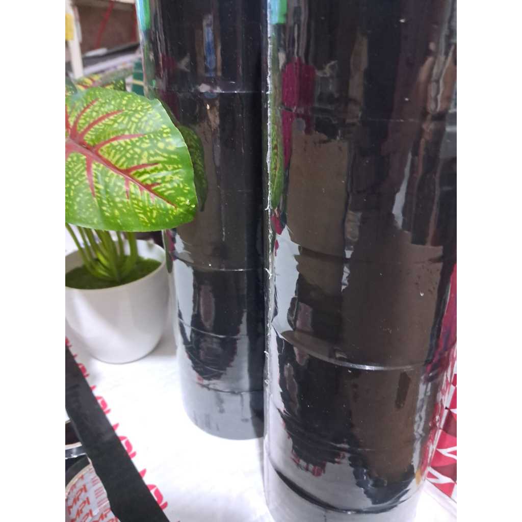 

Lakban Warna Hitam 48 MM x 72 Yard - Lakban Warna Hitam OPP-Merk MPI