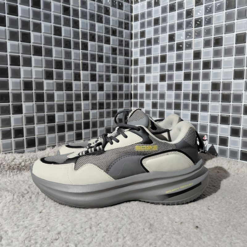 BERSHKA SEPATU SNEAKERS BARU ORIGINAL ASLI