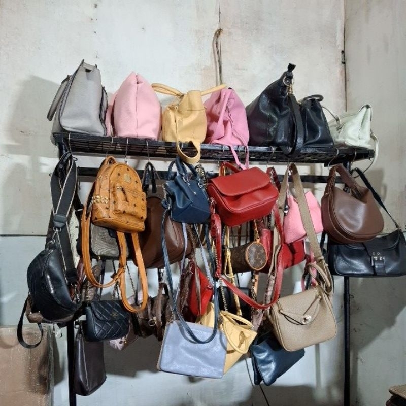 aneka tas batse monja cas