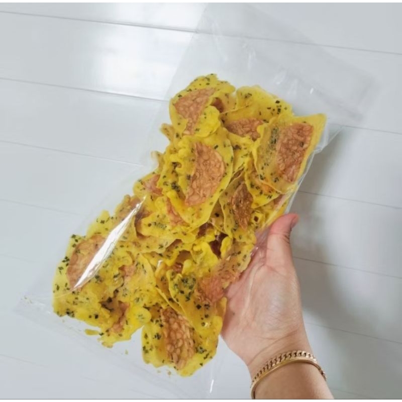 

Petos Kripik tempe khas Wonosobo, tempe atos gurih renyah.