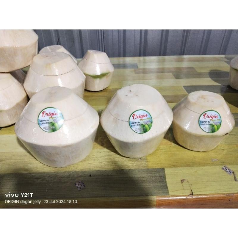 

1box degan jelly ORIGIN size kecil (1box isi 60)