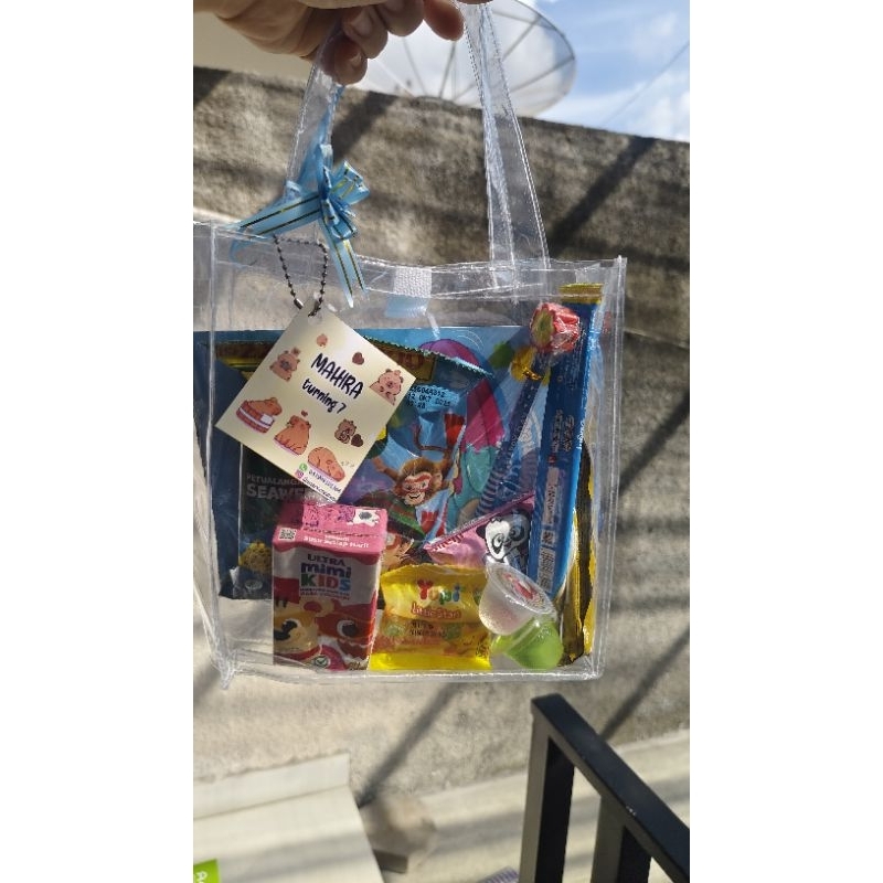 

Paket tas mika snack dan coloring book