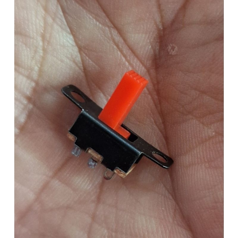 SAKLAR ON-OFF MOBIL REMOTE CONTROL MAINAN