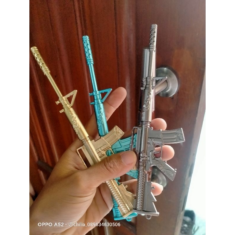 

pulpen unik bentuk senjata tembak
