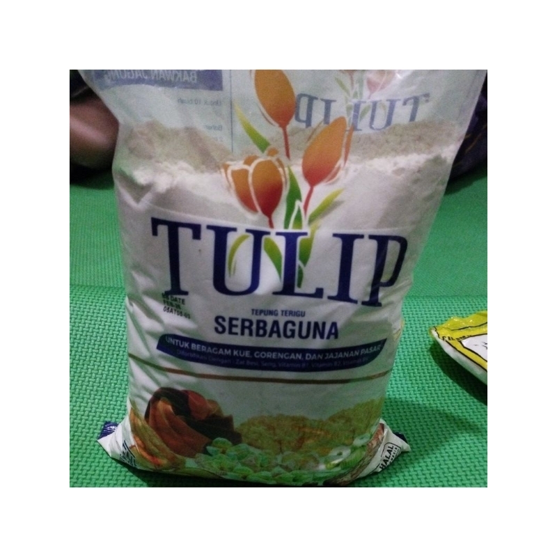 

terigu tulip 1kg