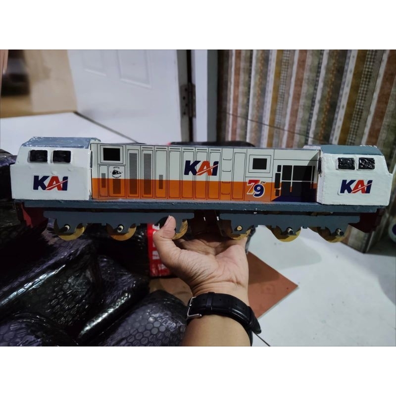 Miniatur - Lokomotif CC 206 livery New KAI
