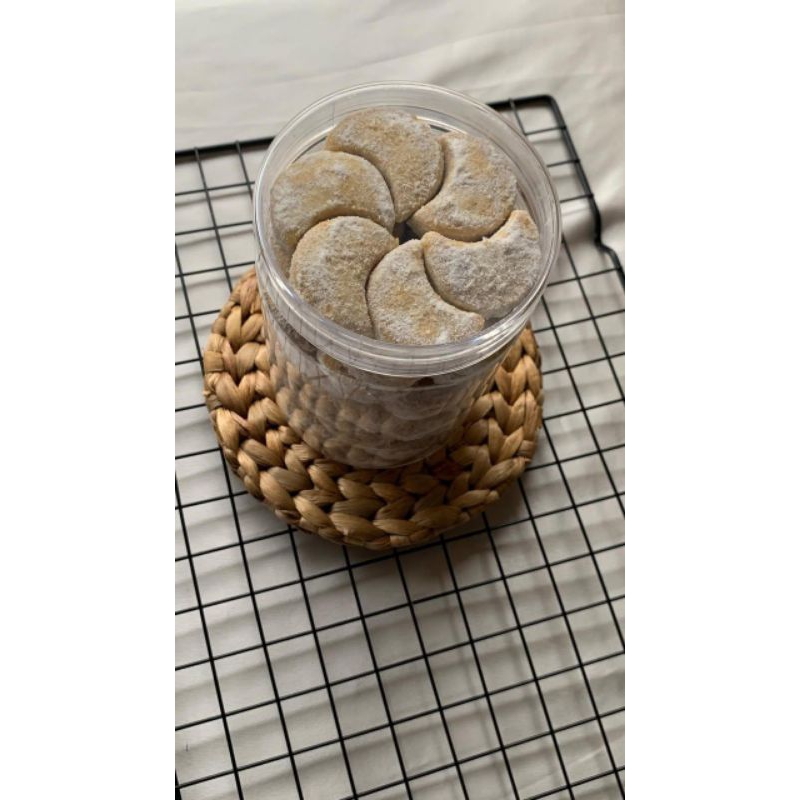 

kue kering putri salju 500 ml