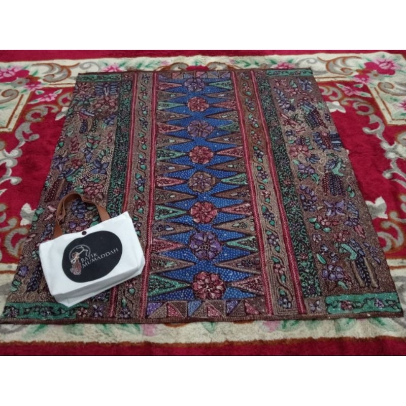 LAR GURDA FULL TULIS, Sarung Batik Tradisional