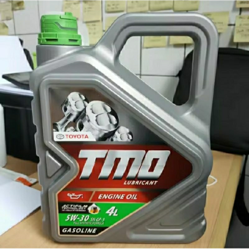 Oli Mesin Mobil Toyota TMO 5W-30 (4 liter)