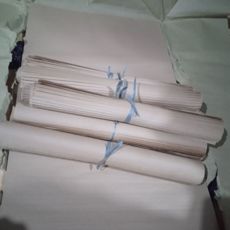 Kertas layangan/kertas layang-layang jenis litho isi 50lembar jadi 100pc layangan