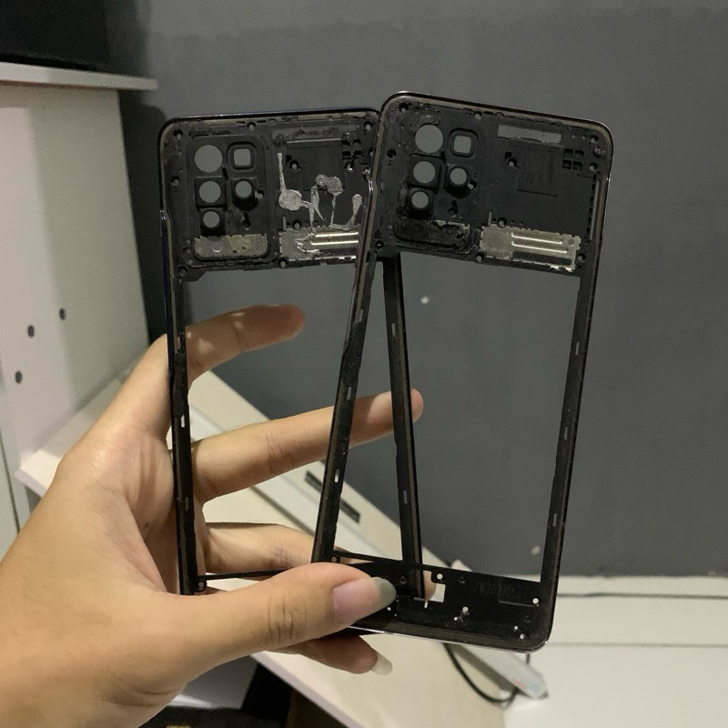 FRAME MIDDLE BAZEL BAZZEL TULANG RANGKA TENGAH INFINIX NOTE 10 PRO X695 ORIGINAL COPOTAN