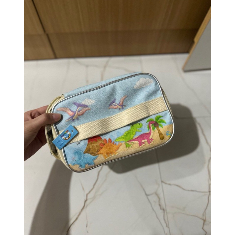 

Kotak makan anak