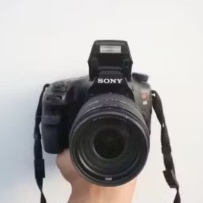 Kamera DSLR Sony A65 Lensa 18-200 mm Second