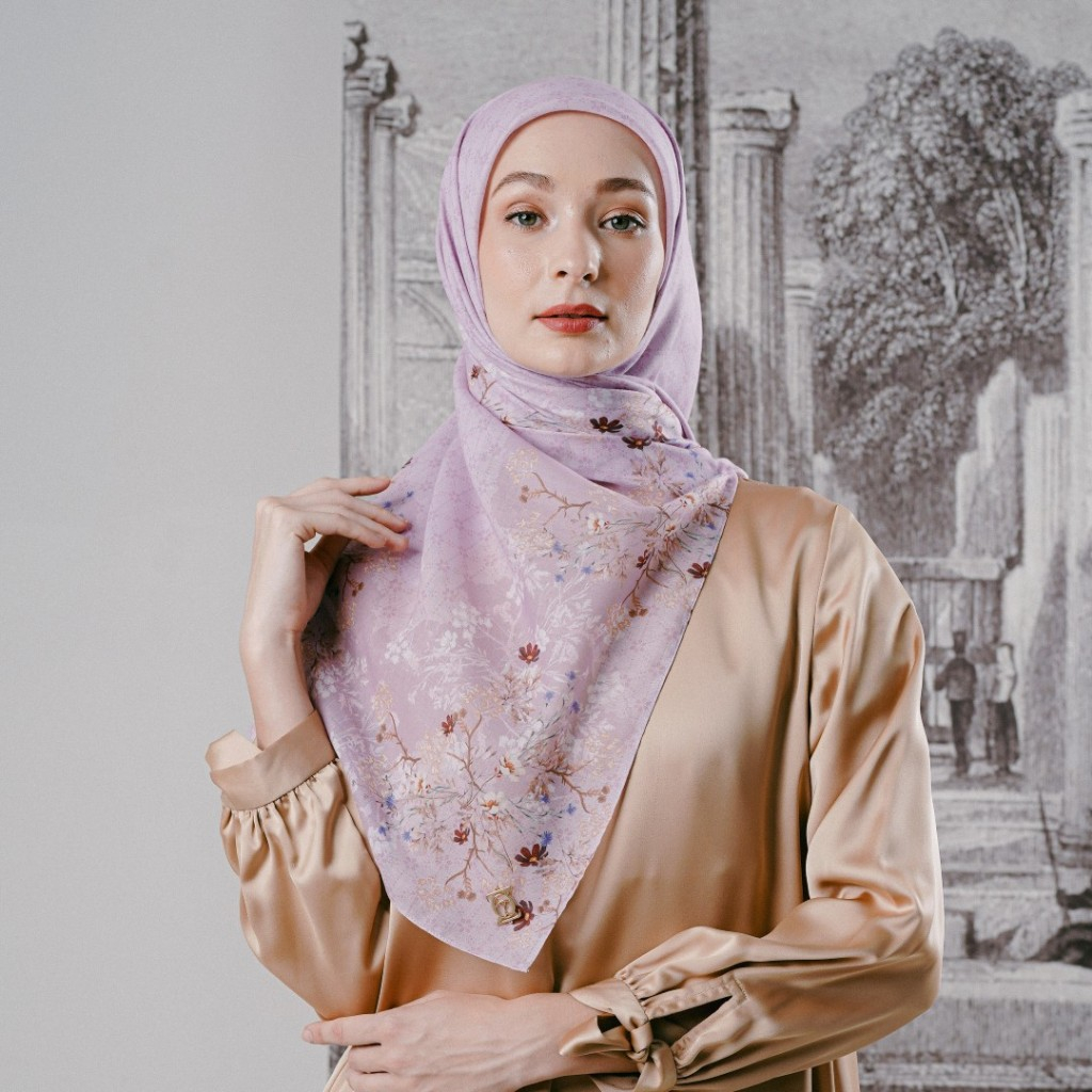 Zoya AZAMI Scarf - Kerudung Hijab Segiempat Motif With Box  - Bahan Nesla
