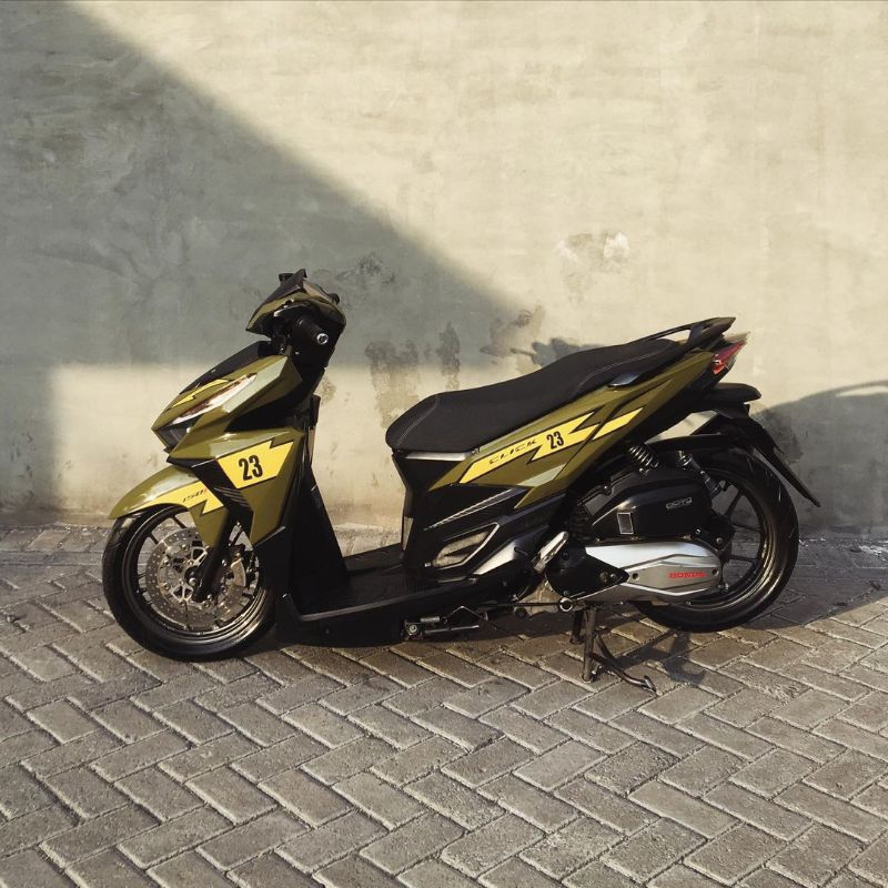 STRIPING STICKER VARIO LED OLD 125/150 TRANSPARAN LIVERY LIBERTY WALK