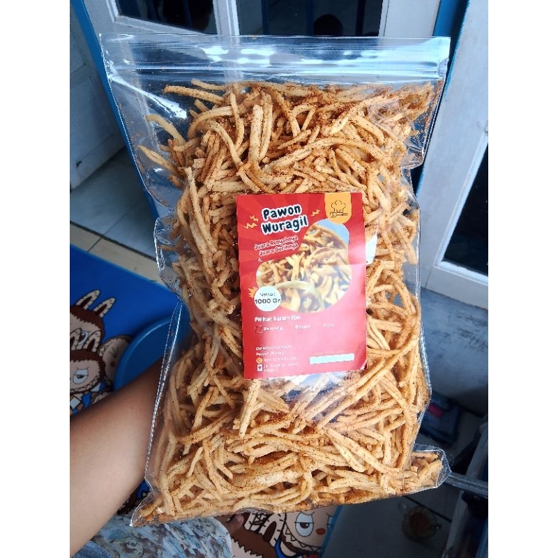 

Stik Bawang Pedas Asin
