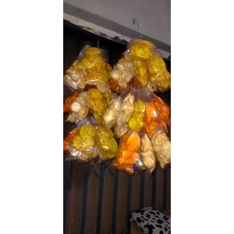 

Kerupuk Cikruh Seblak Pedas