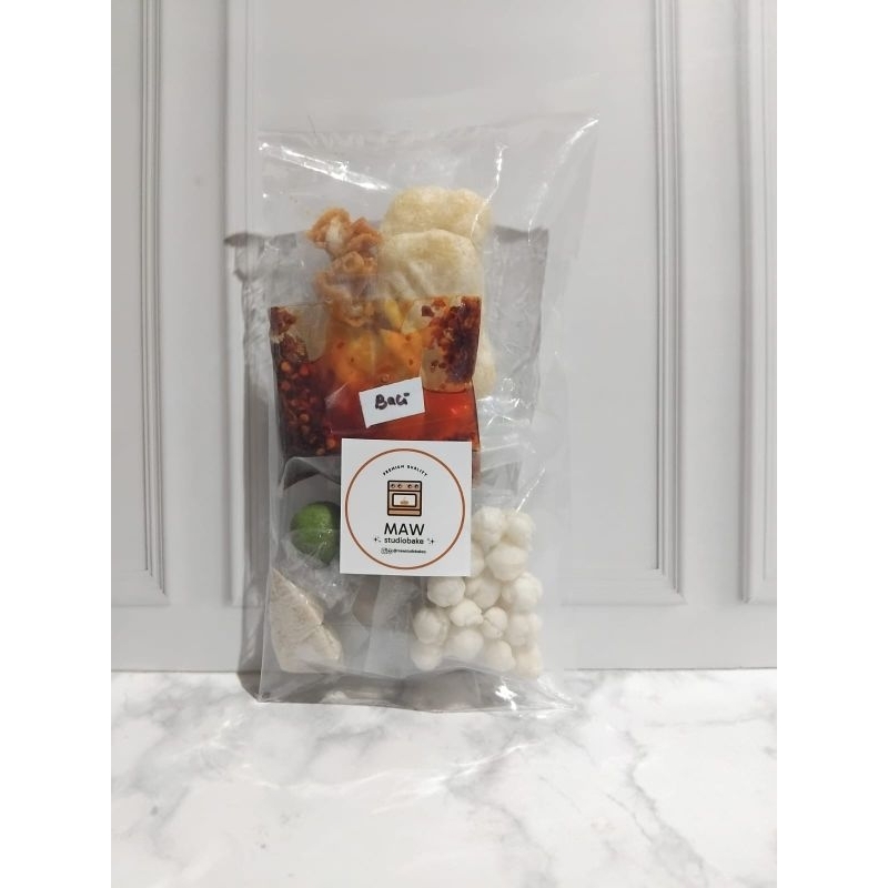 

Baso Aci Gurih Pedas/Baso/Bakso/Aci/Tahu/Pedas/Gurih/Enak/Makanan/Minuman/Kerupuk lidah/Tulang rangu/Chili Oil