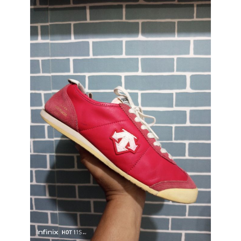 SEPATU CASUAL DESCENTE