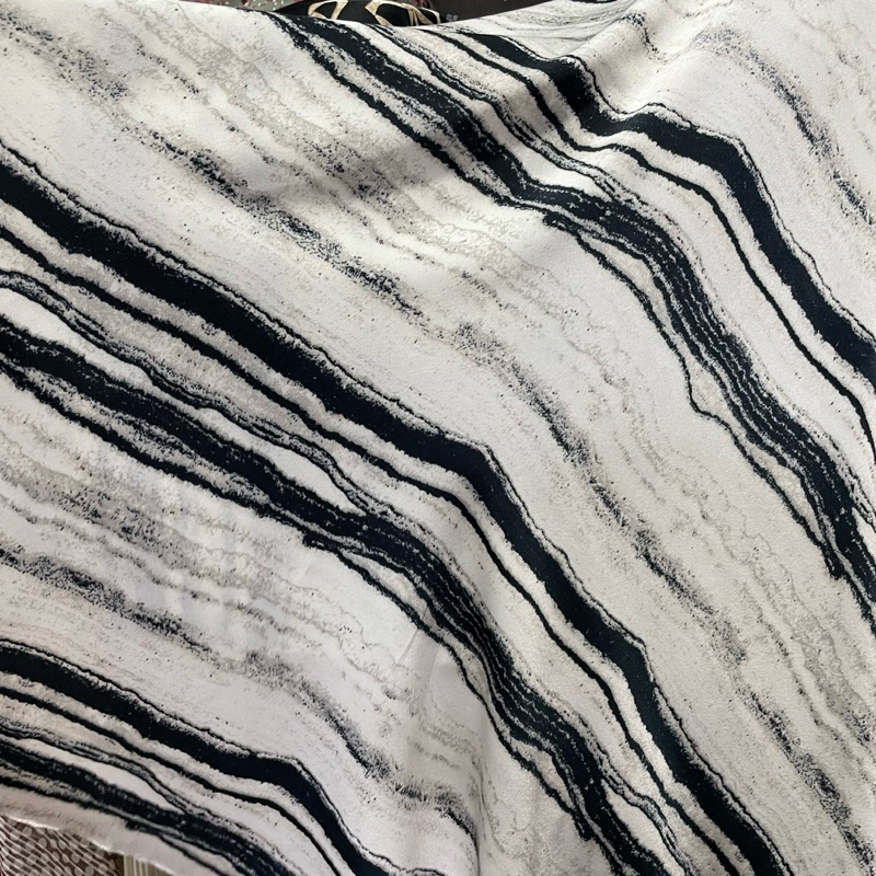 kain sutra silk motif abstrak premium - kain satin sutra silk - kain sutra silk original - kain siln