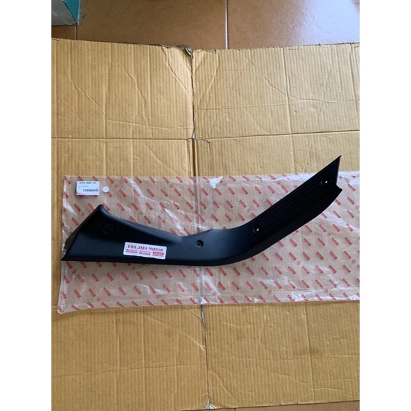 Scup Plat Penjepit Karpet Depan Grand Max 2007 - 2022 Original