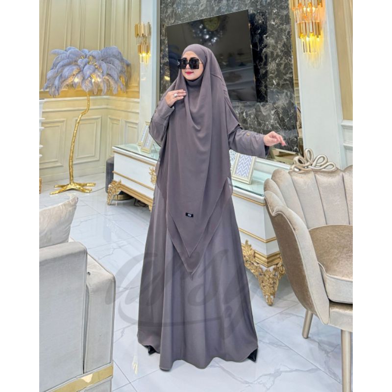 shaliha syari umrah by ARSY HIJAB