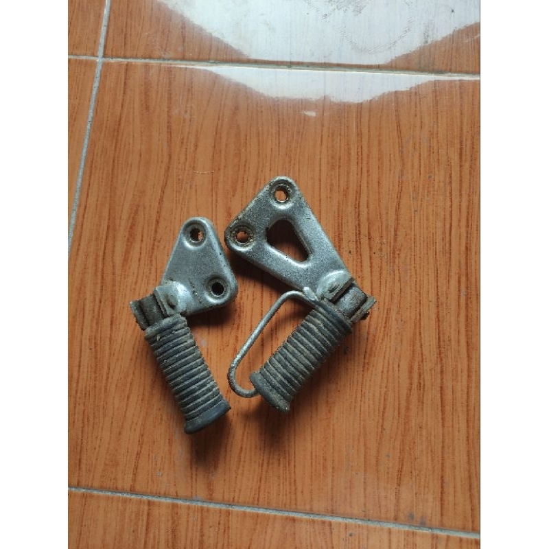 Footstep belakang Klx 150