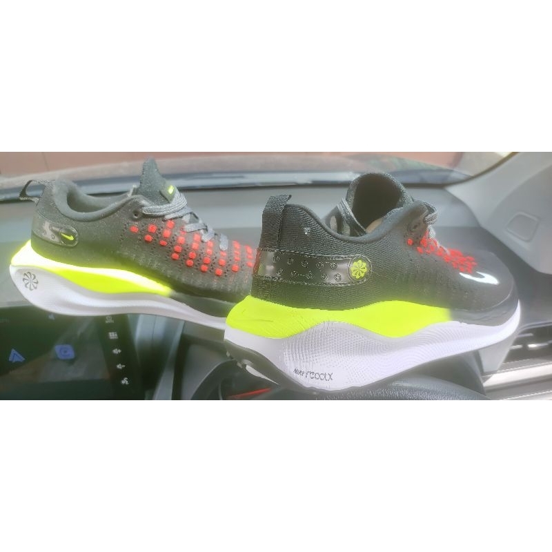 NIKE REACT X INFINITY RUN 4