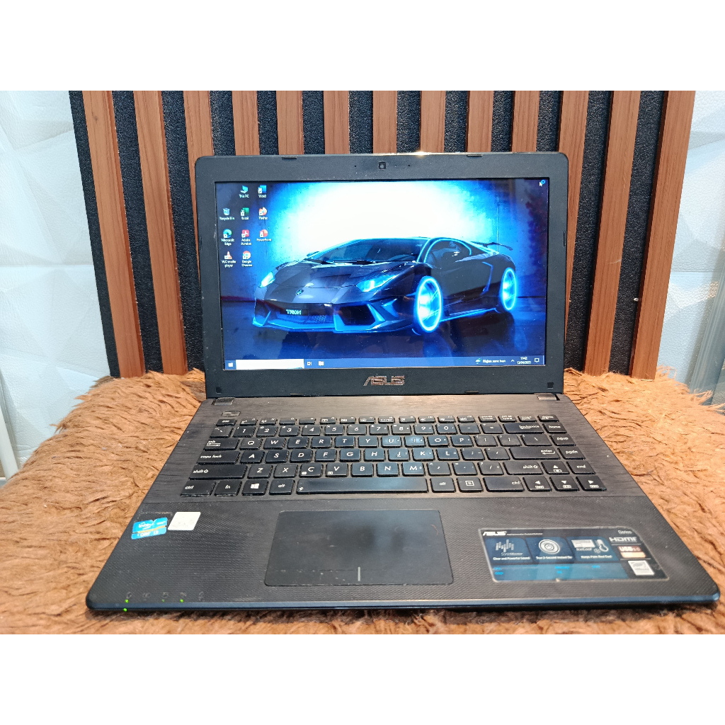 Laptop Asus X452C Windows 10 pro 64bit Processor Intel core i3-3217U 1.8ghz  Ram 4gb Penyimpanan 300