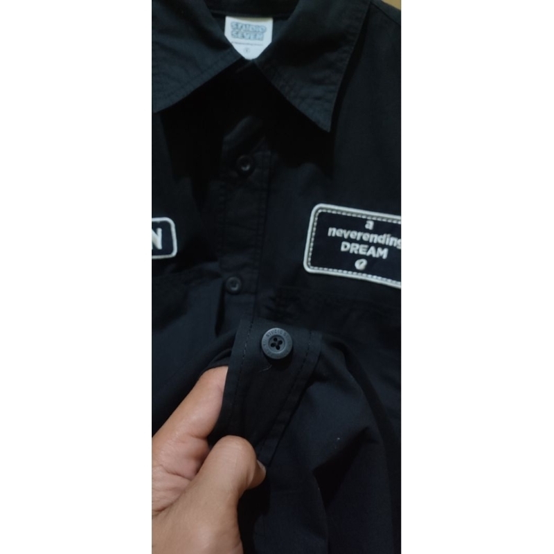 Kemeja Workshirt Studio Seven x GU
