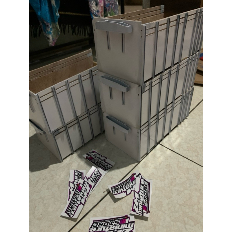 bak miniatur truck plastik. kanal U free stiker