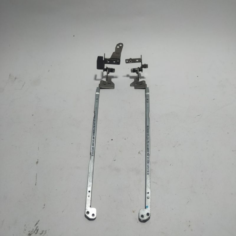 Part Original Engsel Copotan Laptop Lenovo Thinkpad E130 E135 E140 E145 X130 X131E