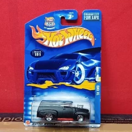 Hot Wheels 56 Ford open hood