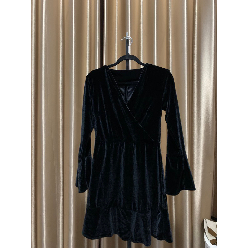 PRELOVED DRESS TERUSAN ONE SET WANITA STRADIVARIUS ZARA CULLA