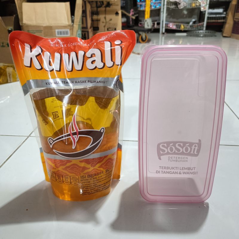 

PAKET MINYAK 2 LITER BONUS TUPPERWARE